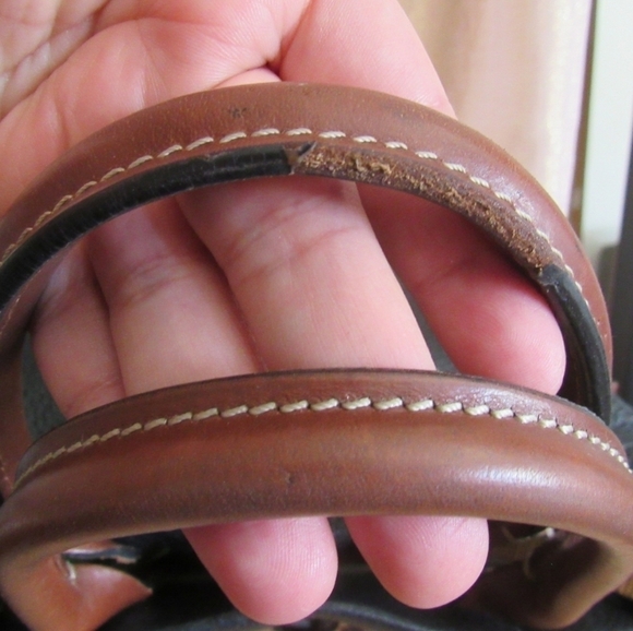 Dooney & Bourke Bag - Picture 2 of 13